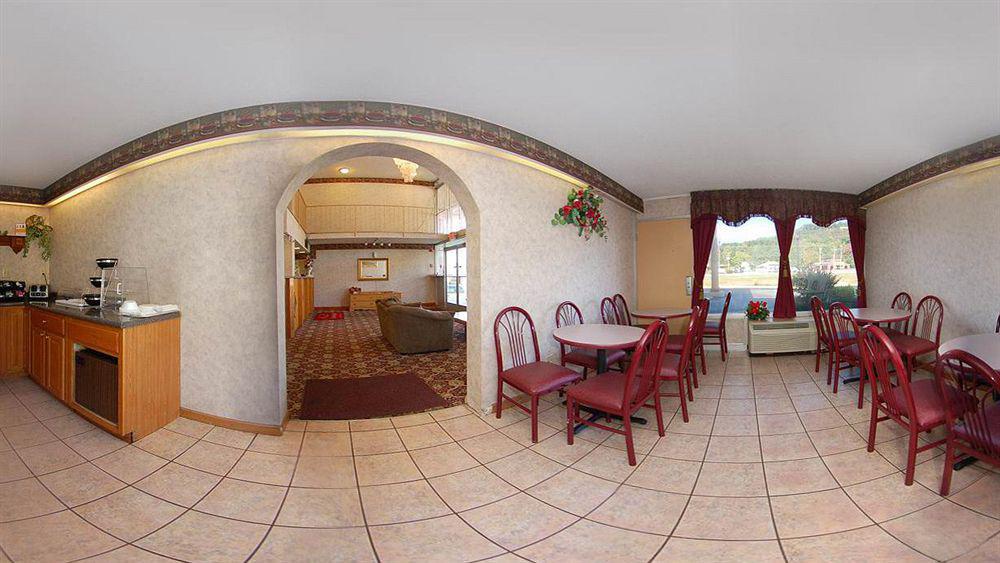 Red Roof Inn & Suites Cave City Exterior photo